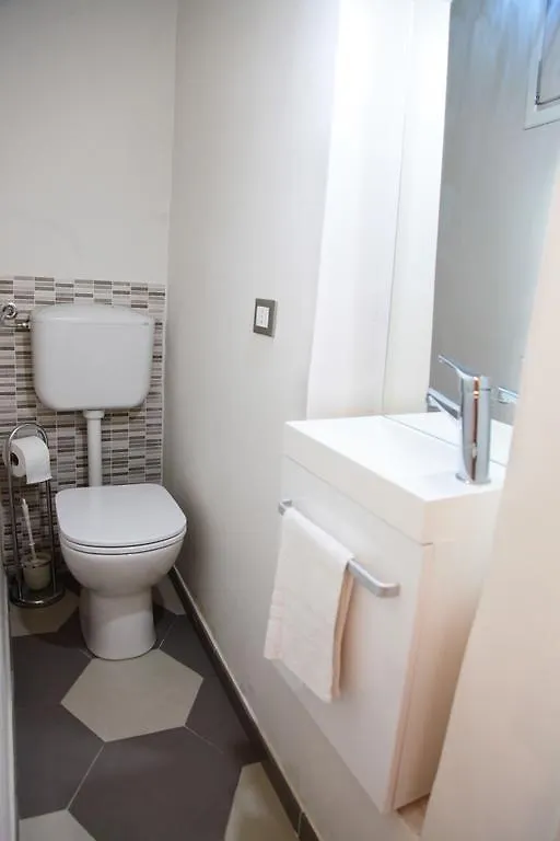 Archimede Casa Vacanze Six Villa Palermo 0*,  Italy